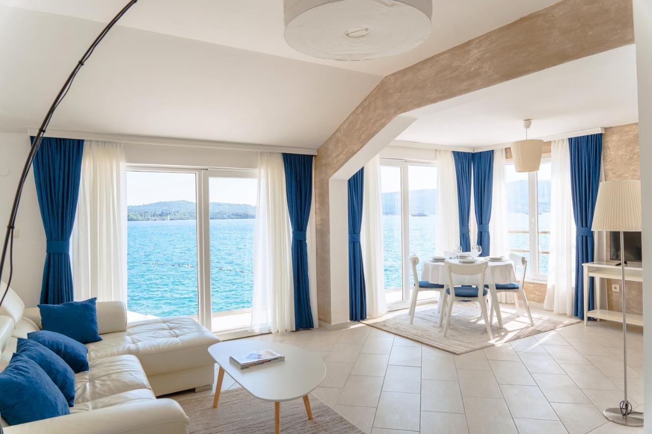 Seafront Apartments Тиват Екстер'єр фото