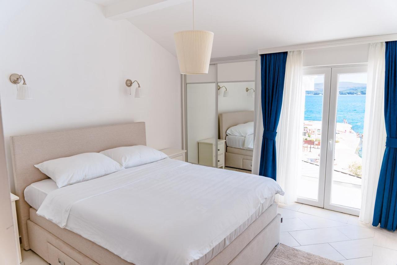 Seafront Apartments Тиват Екстер'єр фото